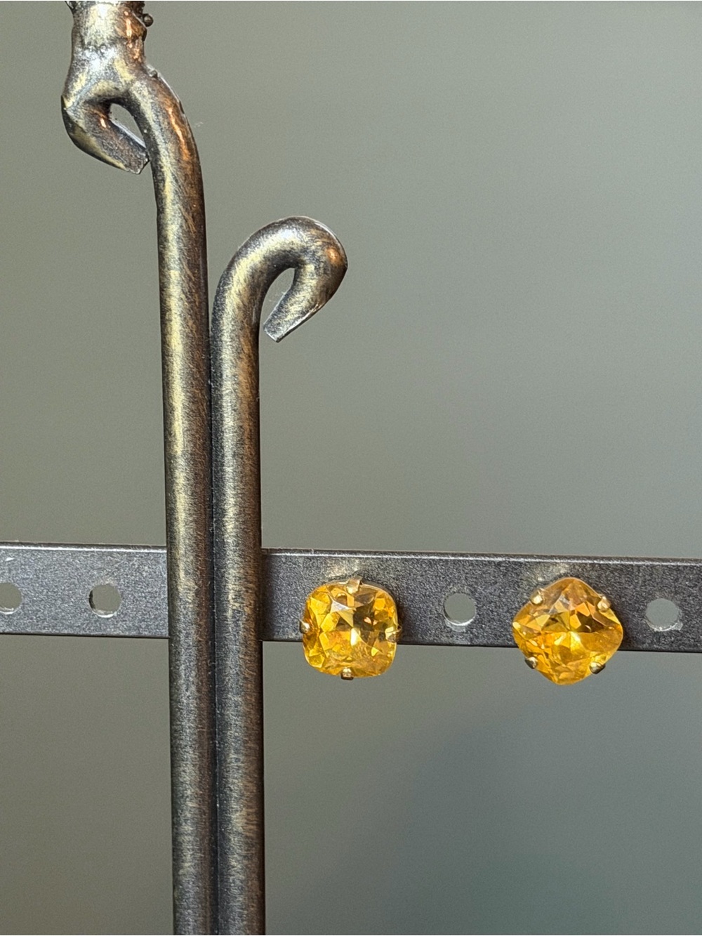 Sorrelli Halcyon Stud Earrings, Golden Yellow / Antique Gold (EDH25AGTNG), NWT - Picture 2 of 7